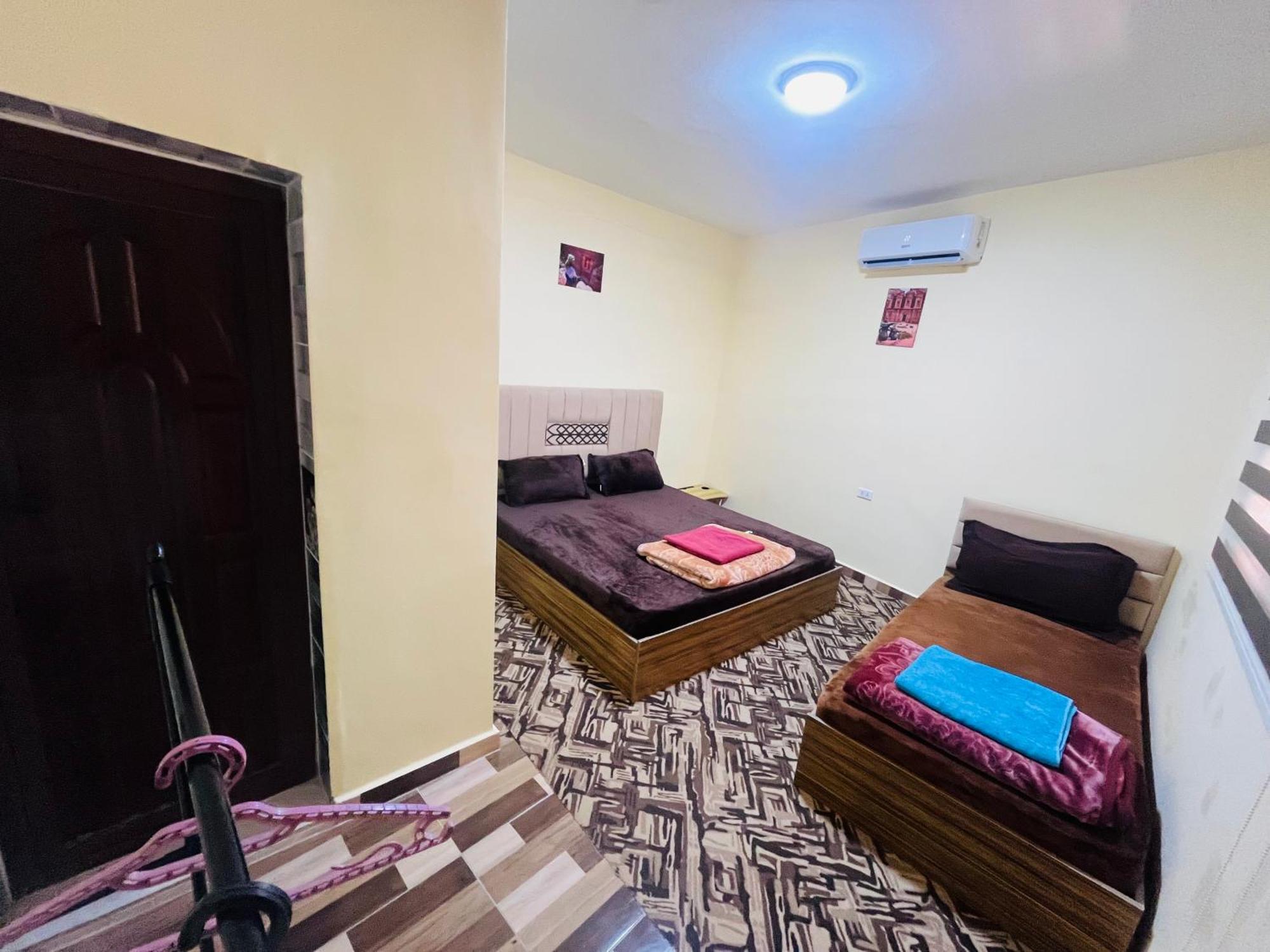 Petra Royal Ranch Bed and Breakfast Wadi Musa Buitenkant foto