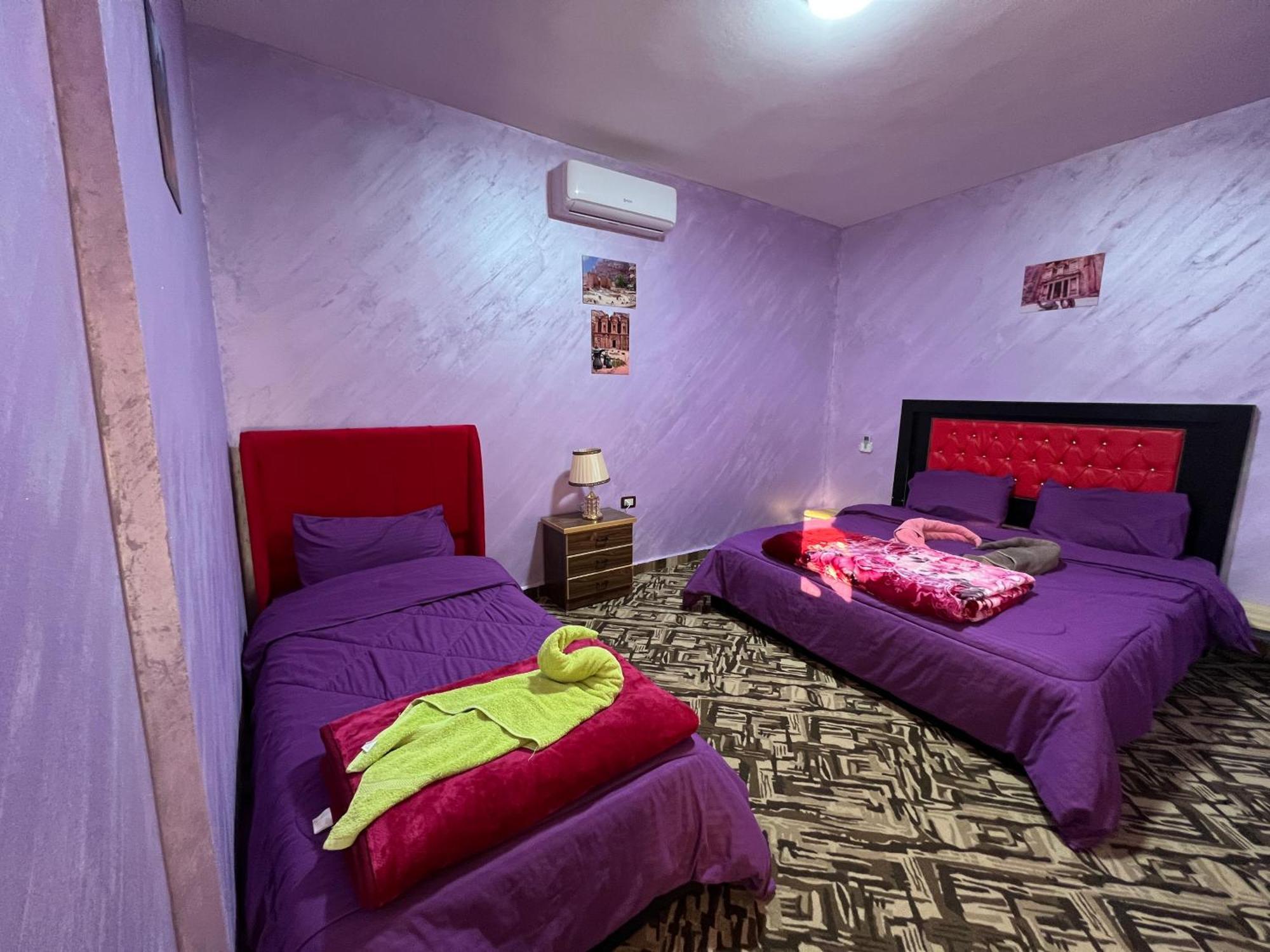 Petra Royal Ranch Bed and Breakfast Wadi Musa Buitenkant foto