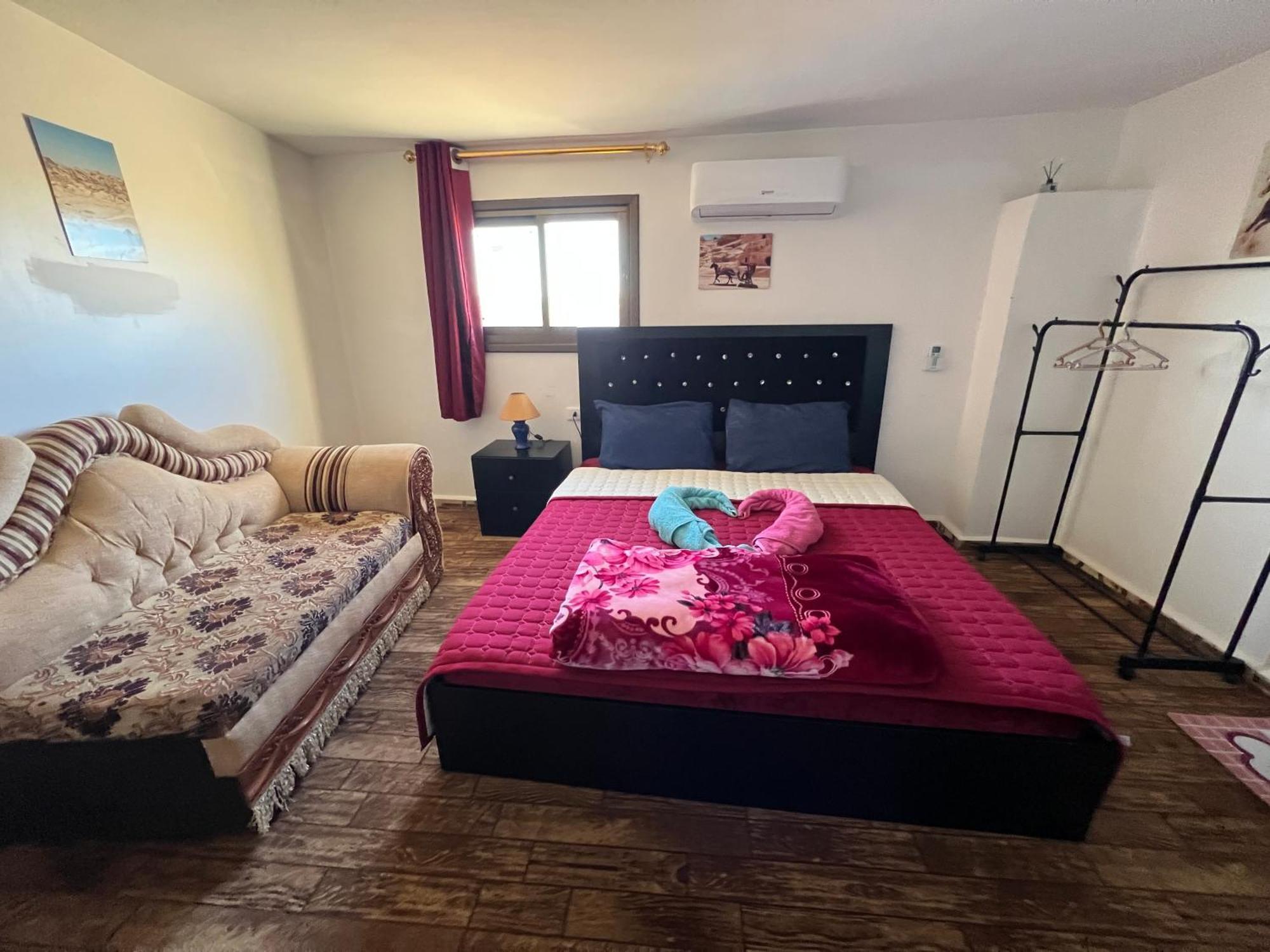 Petra Royal Ranch Bed and Breakfast Wadi Musa Buitenkant foto