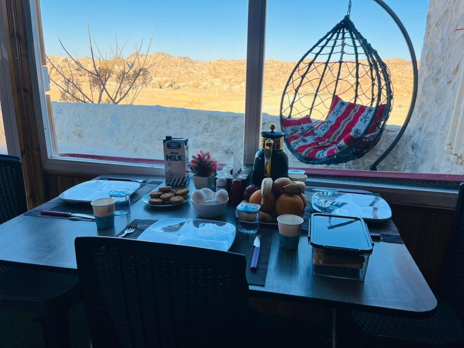 Petra Royal Ranch Bed and Breakfast Wadi Musa Buitenkant foto